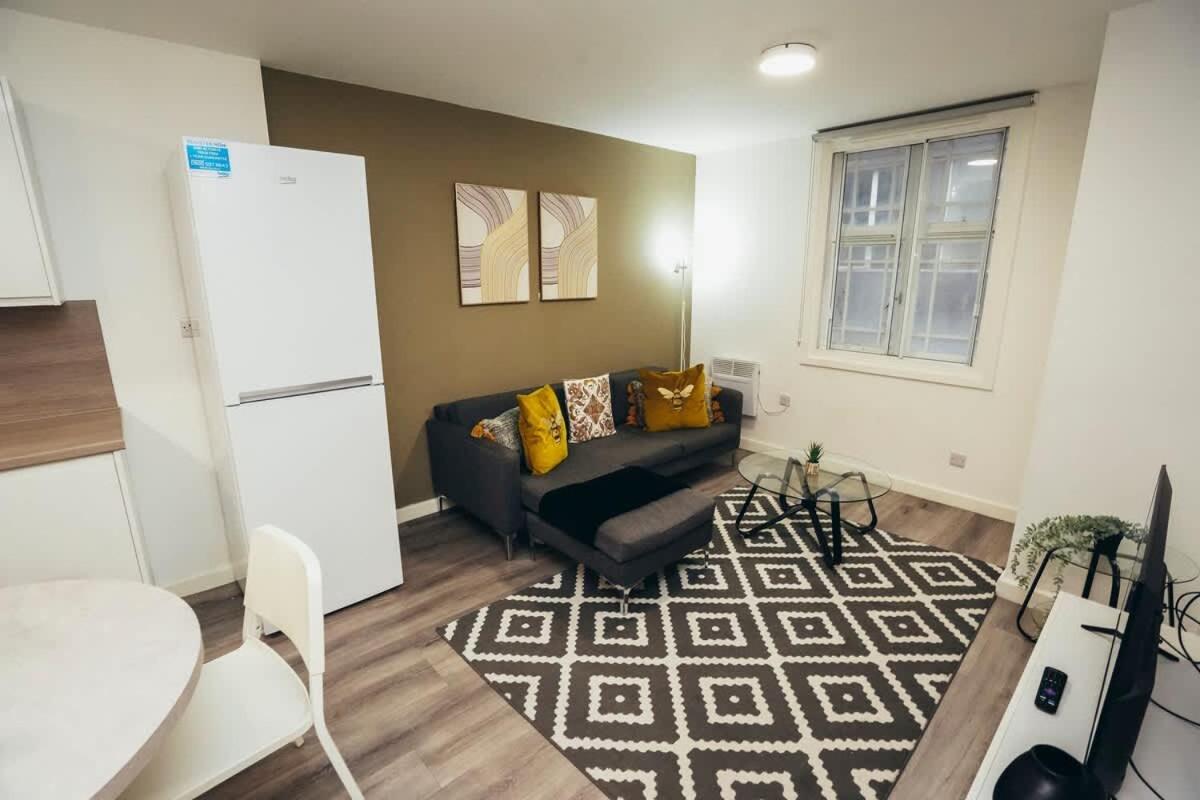 2Br City Centre Apt, Self Check In, Wifi, By Derbnb Sheffield Buitenkant foto