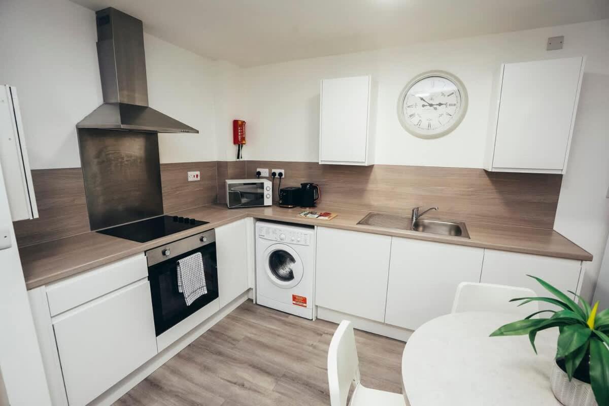 2Br City Centre Apt, Self Check In, Wifi, By Derbnb Sheffield Buitenkant foto