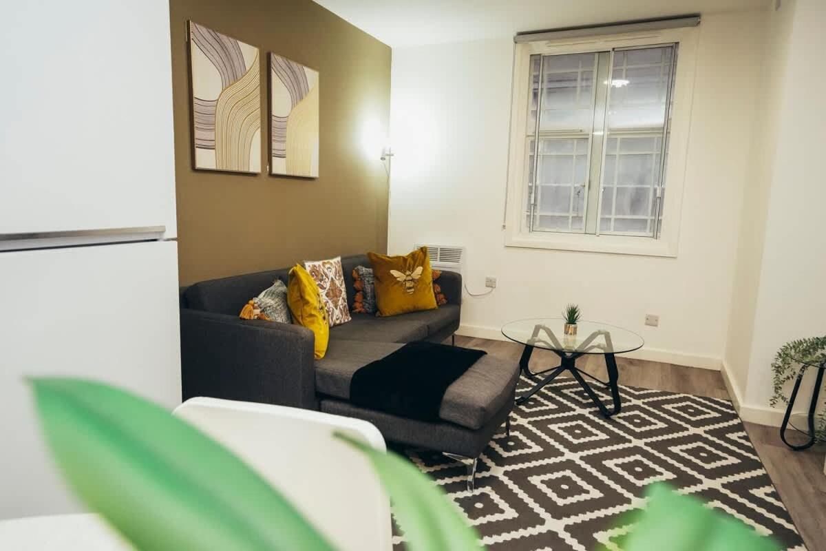 2Br City Centre Apt, Self Check In, Wifi, By Derbnb Sheffield Buitenkant foto