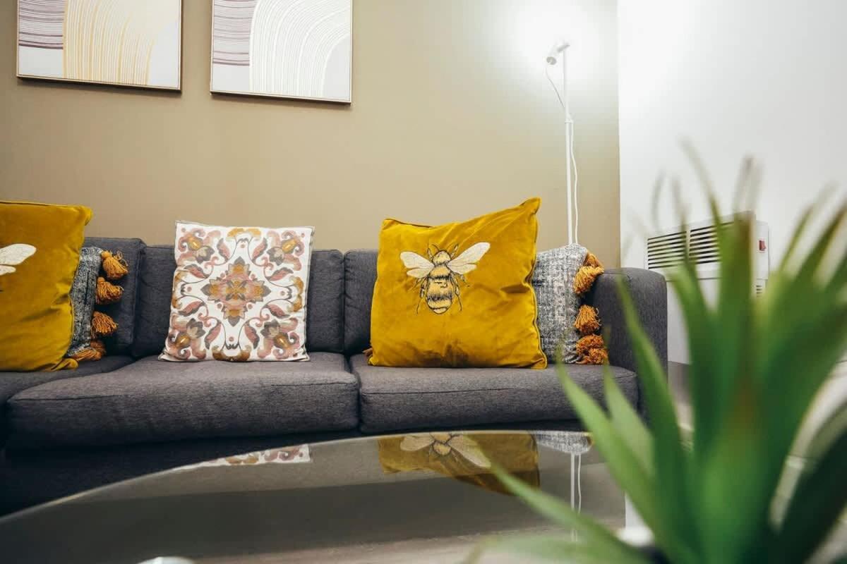 2Br City Centre Apt, Self Check In, Wifi, By Derbnb Sheffield Buitenkant foto