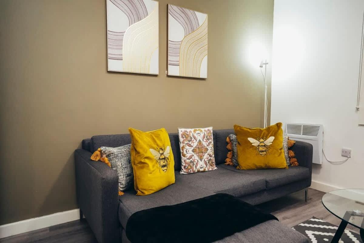 2Br City Centre Apt, Self Check In, Wifi, By Derbnb Sheffield Buitenkant foto