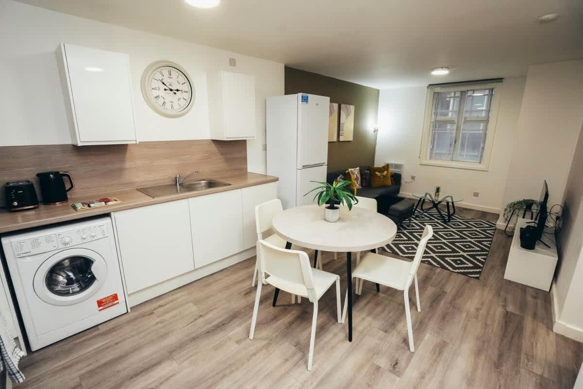 2Br City Centre Apt, Self Check In, Wifi, By Derbnb Sheffield Buitenkant foto